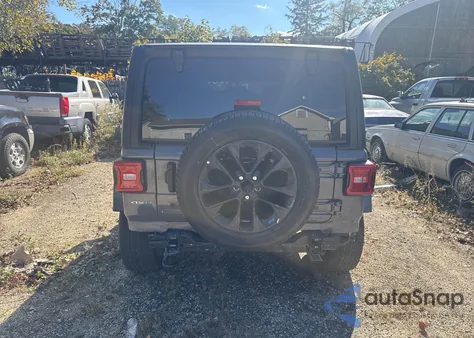 2023 Jeep Wrangler 4Xe Sahara 4X4 из США, поврежденный, VIN 1C4JJXP64PW695904